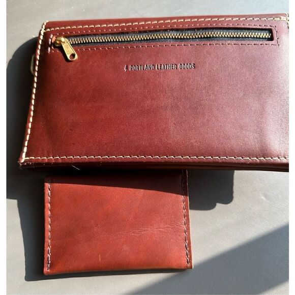 Portland Leather ENVELOPE CONVERTIBLE CROSSBODY and matching mini envelope walle - Picture 1 of 11